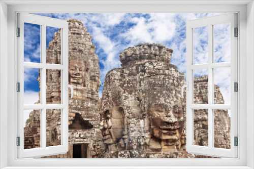 Fototapeta Naklejka Na Ścianę Okno 3D - Ancient granite statues in Angkor Wat, Cambodia.