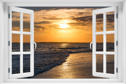Fototapeta Naklejka Na Ścianę Okno 3D - Sunset at Folly Beach