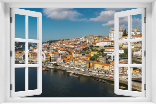 Fototapeta Naklejka Na Ścianę Okno 3D - View of the city of Porto in Portugal, from the bridge of Don Luis