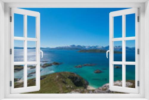 Fototapeta Naklejka Na Ścianę Okno 3D - Sommaroy in Troms, Norway,