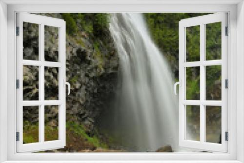 Fototapeta Naklejka Na Ścianę Okno 3D - Narada Falls at Mt. Rainier National Park
