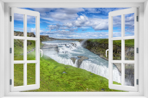 Fototapeta Naklejka Na Ścianę Okno 3D - Beautiful and famous Gullfoss waterfall, Golden circle route in Iceland