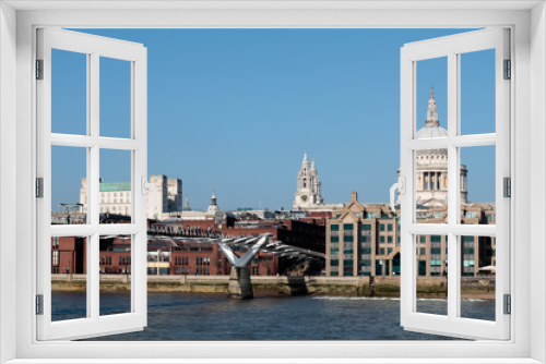 Fototapeta Naklejka Na Ścianę Okno 3D - Millennium Bridge and St Pauls Cathedral