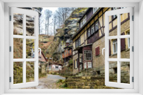 Fototapeta Naklejka Na Ścianę Okno 3D - Verlassene Häuser am Rande des Elbsandsteingebirge in der sächsischen Schweiz in Deutschland