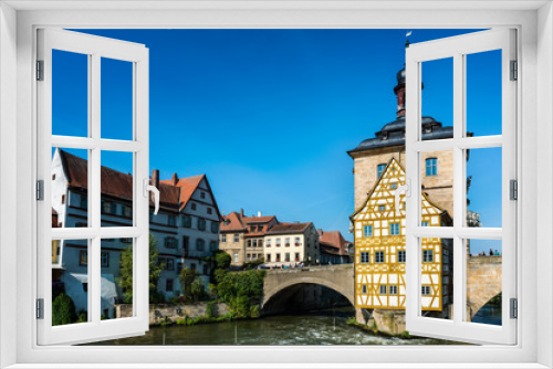Fototapeta Naklejka Na Ścianę Okno 3D - Scenic landscape of the Old Town Hall, Bamberg