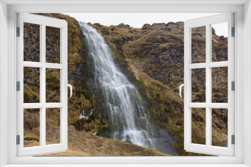 Fototapeta Naklejka Na Ścianę Okno 3D - Cascade d'eau en Islande