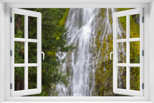 Fototapeta Naklejka Na Ścianę Okno 3D - Waterflow in Oregon