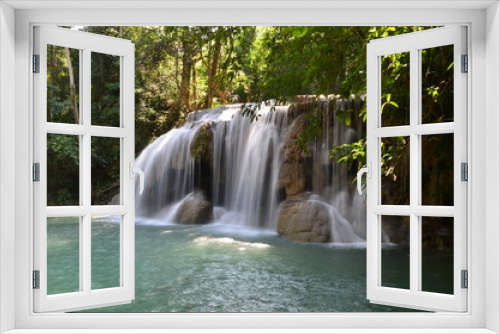 Fototapeta Naklejka Na Ścianę Okno 3D - Waterfalls shallow water