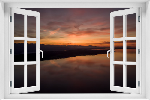 Fototapeta Naklejka Na Ścianę Okno 3D - sunset over Denman Island