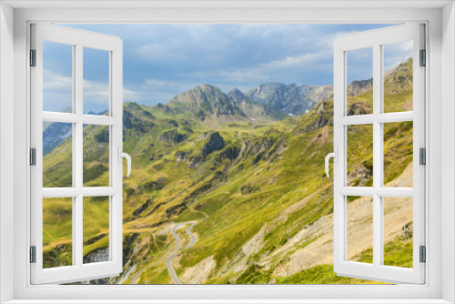 Fototapeta Naklejka Na Ścianę Okno 3D - Landscape in Pyrenees Mountains