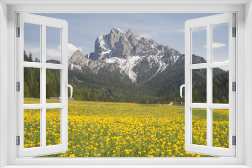 Fototapeta Naklejka Na Ścianę Okno 3D - Prato di fiori gialli