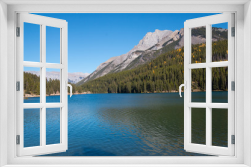 Fototapeta Naklejka Na Ścianę Okno 3D - Johnson Lake Rocky Mountains bei Banff