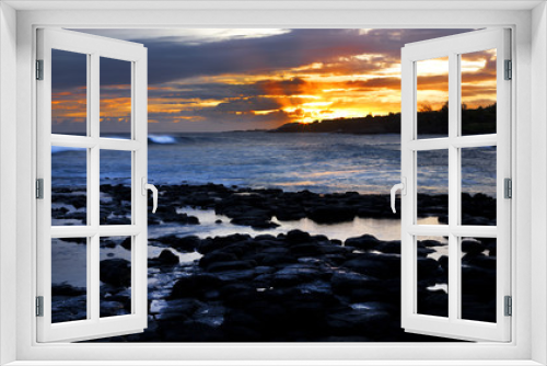 Fototapeta Naklejka Na Ścianę Okno 3D - Surf, Sunset, Kauai, Hawaii