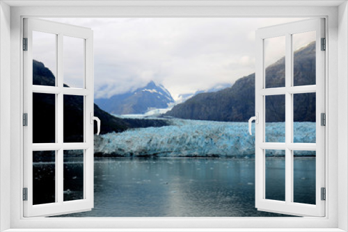 Fototapeta Naklejka Na Ścianę Okno 3D - Mountain and Blue Glacier