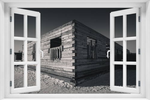 Fototapeta Naklejka Na Ścianę Okno 3D - black and white of underconstruction wood house