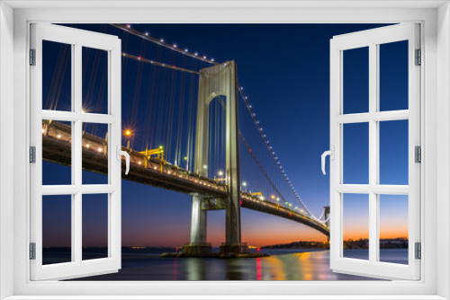 Fototapeta Naklejka Na Ścianę Okno 3D - Verrazano-Narrows bridge in Brooklyn, NYC after sunset