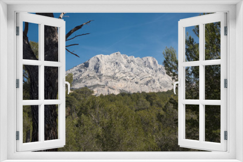Fototapeta Naklejka Na Ścianę Okno 3D - Montage Sainte Victoire Provence