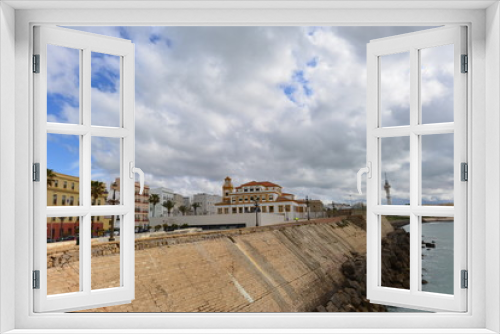 Fototapeta Naklejka Na Ścianę Okno 3D - Strandpromenade/ Bucht von Cadiz in Spanien 