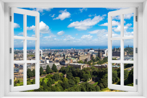 Fototapeta Naklejka Na Ścianę Okno 3D - Panoramic view of Edinburgh, Scotland