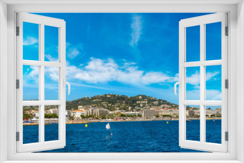 Fototapeta Naklejka Na Ścianę Okno 3D - Yachts anchored in port in Cannes