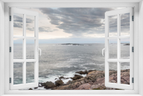 Fototapeta Naklejka Na Ścianę Okno 3D - Long exposure on the Atlantic Ocean in Nova Scotia, Canada