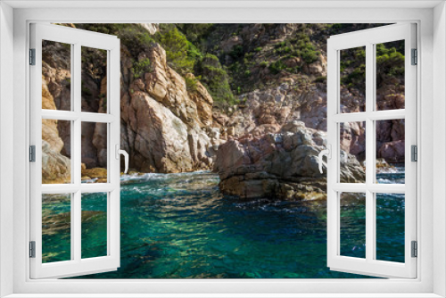 Fototapeta Naklejka Na Ścianę Okno 3D - The sea splashing on the rocks