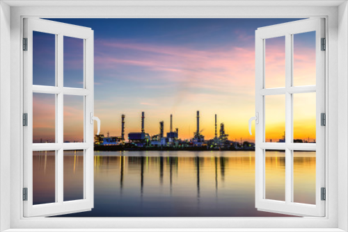 Fototapeta Naklejka Na Ścianę Okno 3D - Low light scenery of Oil refinery at sunrise view