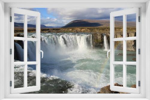 Fototapeta Naklejka Na Ścianę Okno 3D - ゴーザフォスの滝
