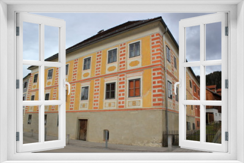 Fototapeta Naklejka Na Ścianę Okno 3D - Steiermark: Die historische Fassade des Zehenthof in St. Lorenzen im Mürztal