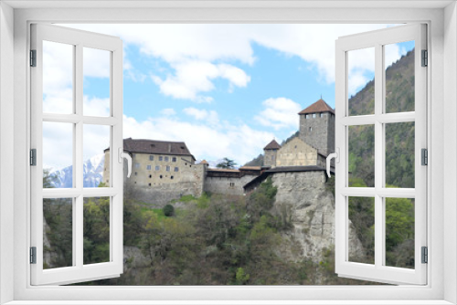 Burg Tirol 03