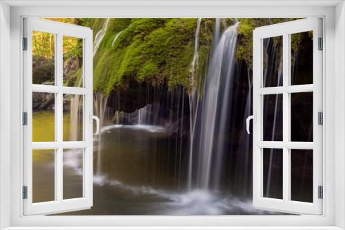 Fototapeta Naklejka Na Ścianę Okno 3D - Beautiful mountain waterfall