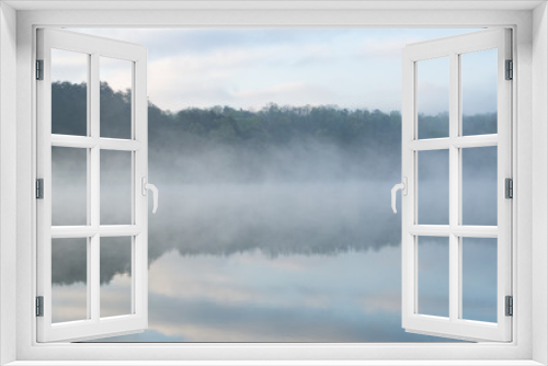 Fototapeta Naklejka Na Ścianę Okno 3D - Foggy Morning at the Lake