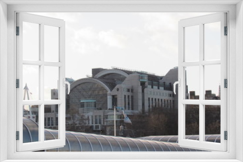 Fototapeta Naklejka Na Ścianę Okno 3D - A building in london