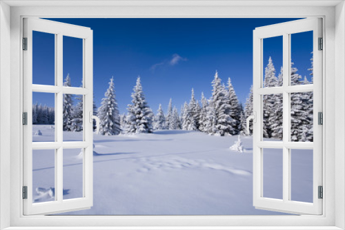 Fototapeta Naklejka Na Ścianę Okno 3D - Landscape winter