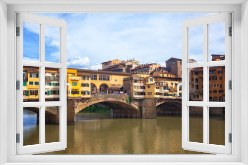 Fototapeta Naklejka Na Ścianę Okno 3D - View of Gold (Ponte Vecchio) Bridge in Florence, Italy