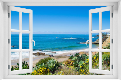 Fototapeta Naklejka Na Ścianę Okno 3D - Laguna Beach Coastline in Orange County, California 