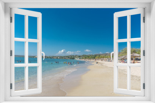 Fototapeta Naklejka Na Ścianę Okno 3D - Cuba - Caribbean beach Playa Rancho Luna in Cienfuegos. Sandy coast