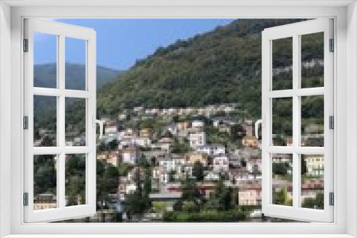 Fototapeta Naklejka Na Ścianę Okno 3D - Living at Lake Como, Lombardy Italy 