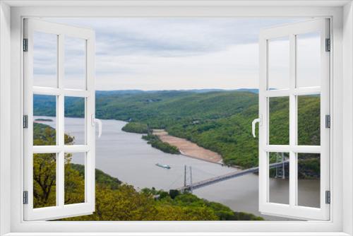 Fototapeta Naklejka Na Ścianę Okno 3D - Aerial Landscape from Bear Mountain Summit and Hudson River in Upstate New York