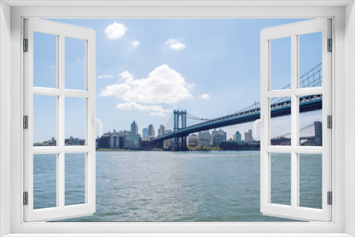 Fototapeta Naklejka Na Ścianę Okno 3D - Manhattan Bridge and the City.