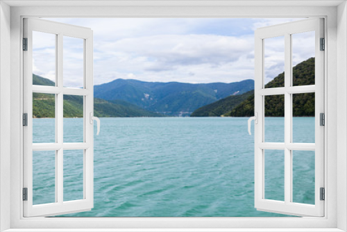 Fototapeta Naklejka Na Ścianę Okno 3D - Majestic mountain lake in Georgia.