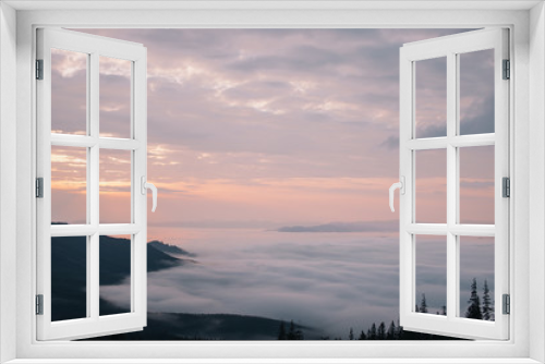 Fototapeta Naklejka Na Ścianę Okno 3D - Fog morning in mountains.