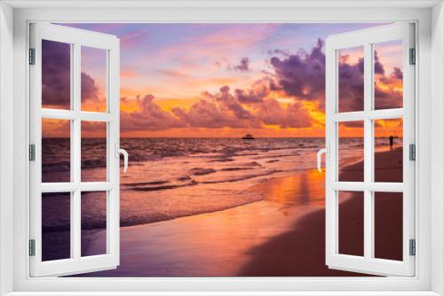 Fototapeta Naklejka Na Ścianę Okno 3D - Colorful sunrise over Atlantic Ocean