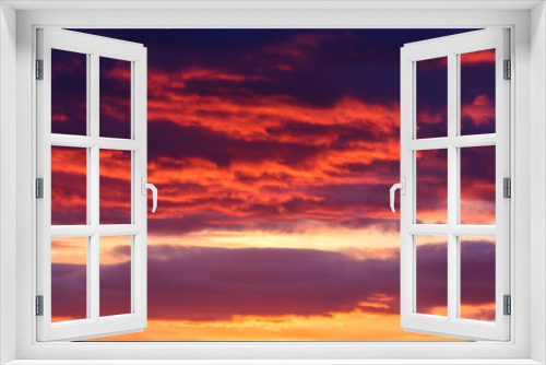 Fototapeta Naklejka Na Ścianę Okno 3D - chmury na niebie przy zachodzie słońca