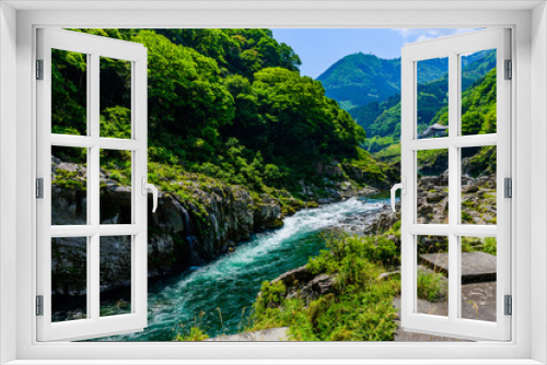 Fototapeta Naklejka Na Ścianę Okno 3D - 渓流と風景 日本 アジア