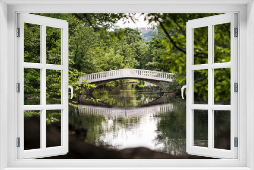 Fototapeta Naklejka Na Ścianę Okno 3D - Pont du lac