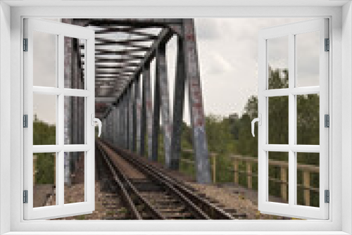 Fototapeta Naklejka Na Ścianę Okno 3D - railway bridge, tracks