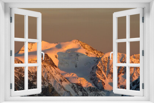 Fototapeta Naklejka Na Ścianę Okno 3D - Europe, Italy, Lombardy. Mount Cevedale at sunset from Spiriti peak at sunset