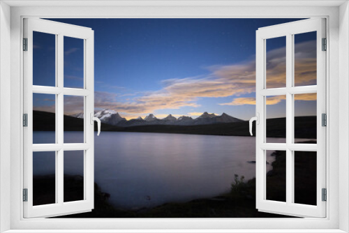 Fototapeta Naklejka Na Ścianę Okno 3D - Sunset on Rosset lake at an altitude of 2709 meters.  Gran Paradiso national park