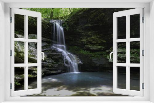 Fototapeta Naklejka Na Ścianę Okno 3D - Magnolia Falls in Arkansas